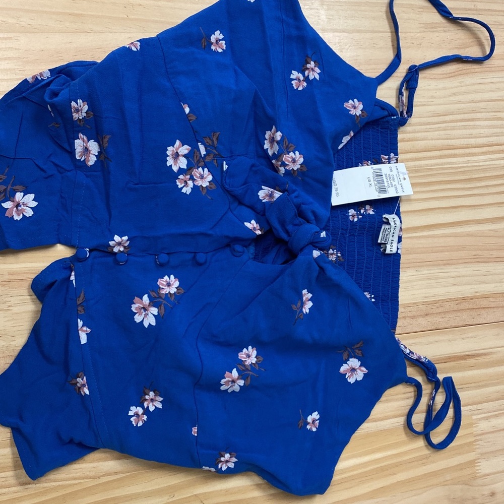 New with tags American eagle tank
